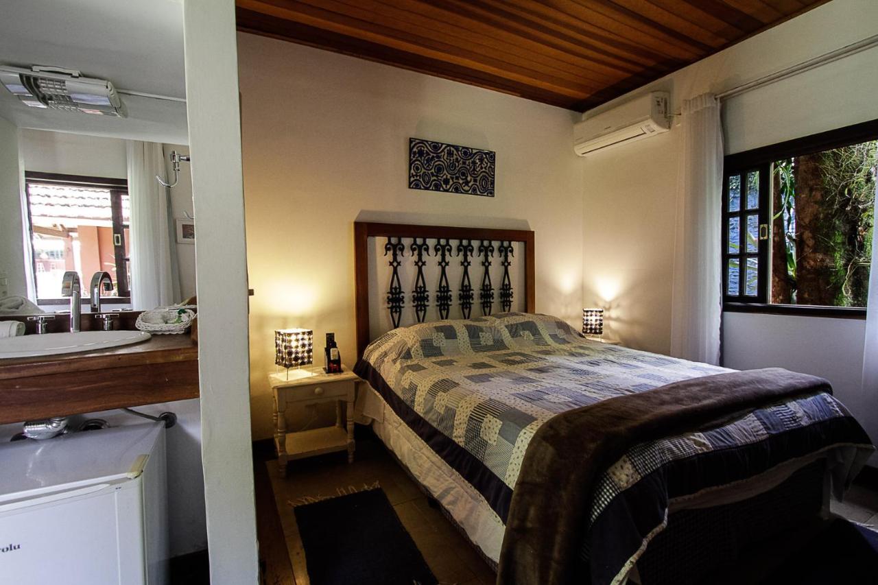 Pequena Suecia Hotel Penedo  Buitenkant foto
